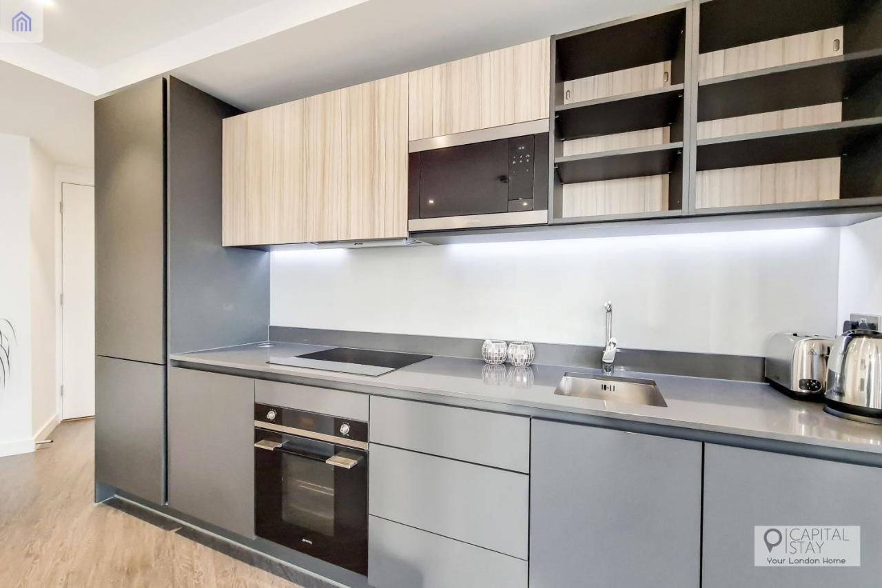 Deluxe One Bed Apartment By London Excel エクステリア 写真