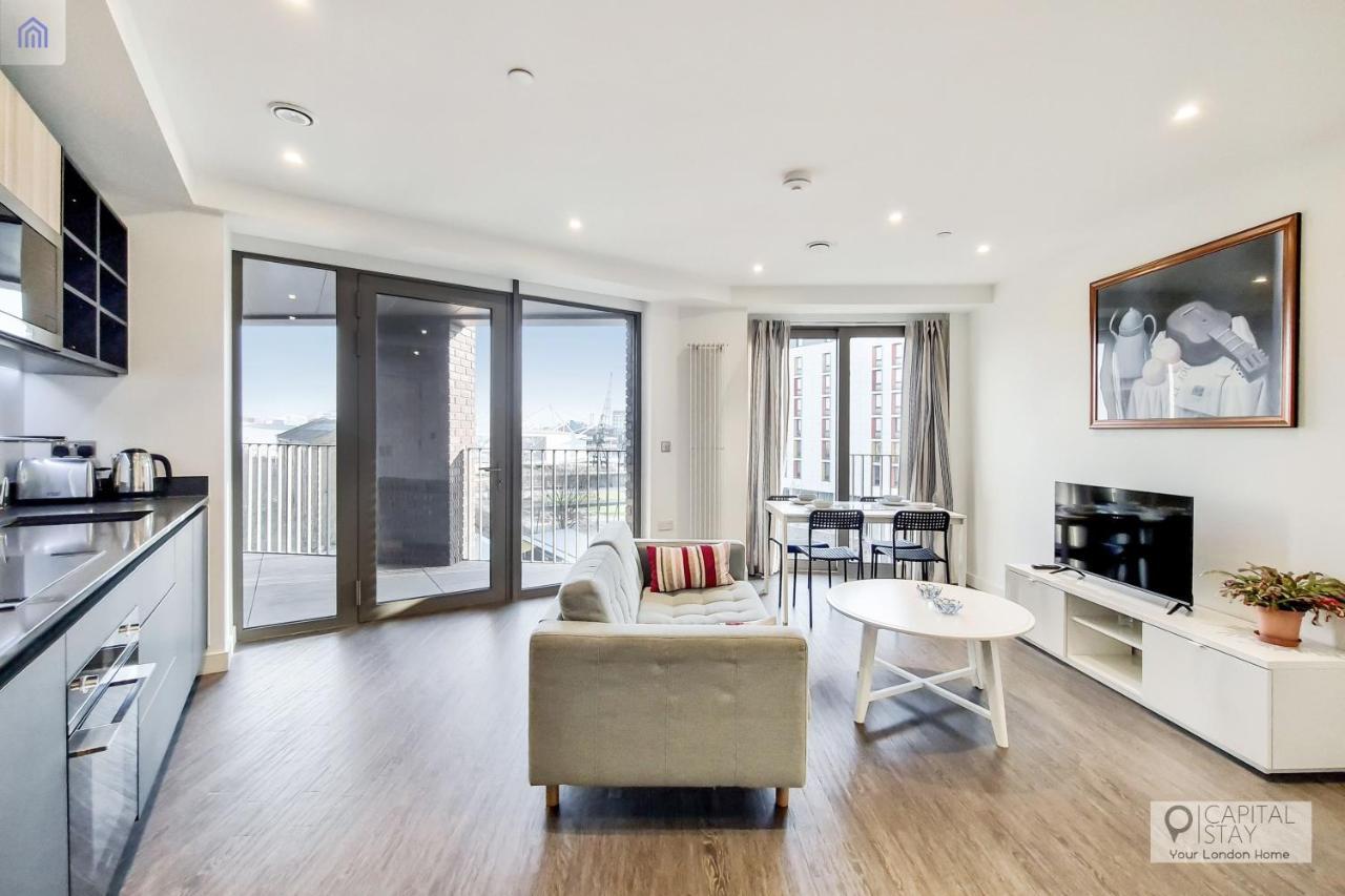 Deluxe One Bed Apartment By London Excel エクステリア 写真